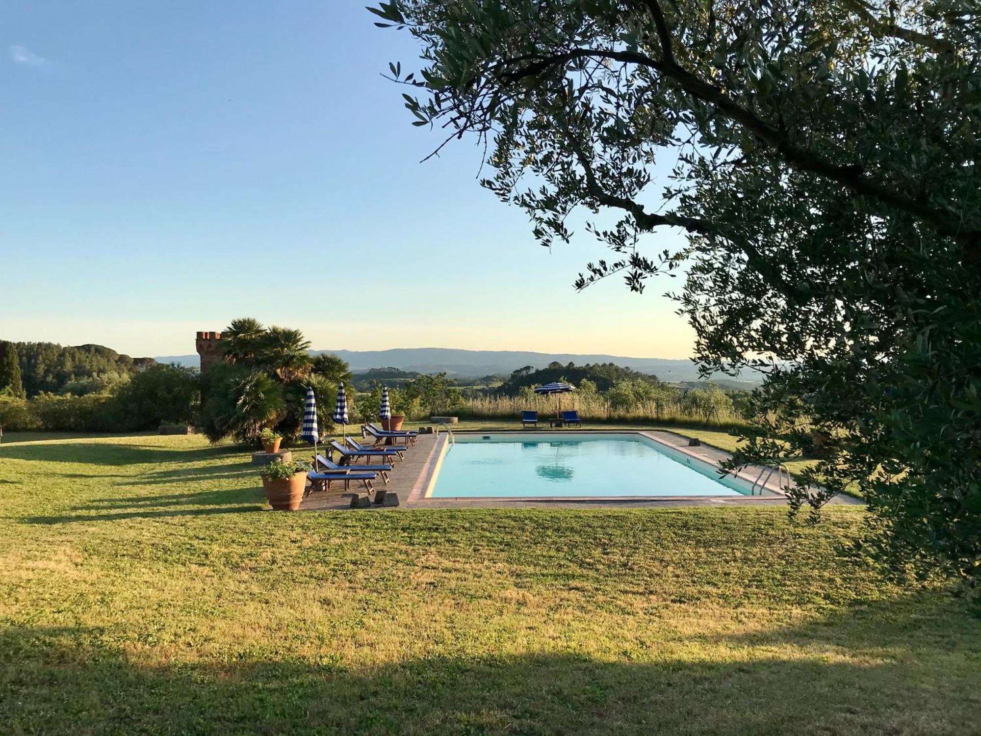 Agriturismo La Palazzina Palaia Buitenkant foto